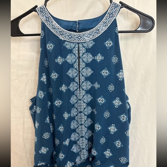 White House Black Market One Piece Women’s Size Medium Turquoise And White NWT - Picture 2 of 11